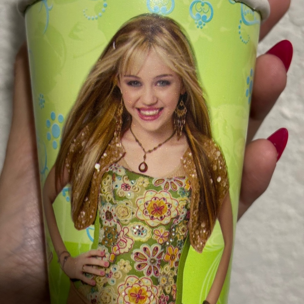 Hannah Montana cups